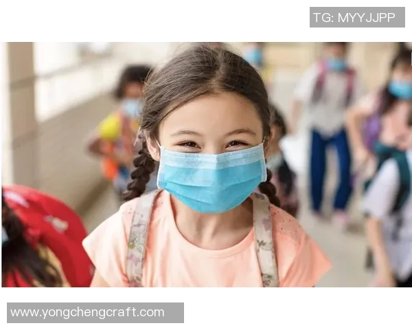 罗马市政府发布新规,要求全市居民强制戴口罩,保护你我健康